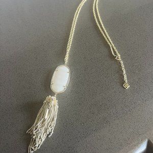 ✨ Kendra Scott Rayne Gold Pendant Neclace in White